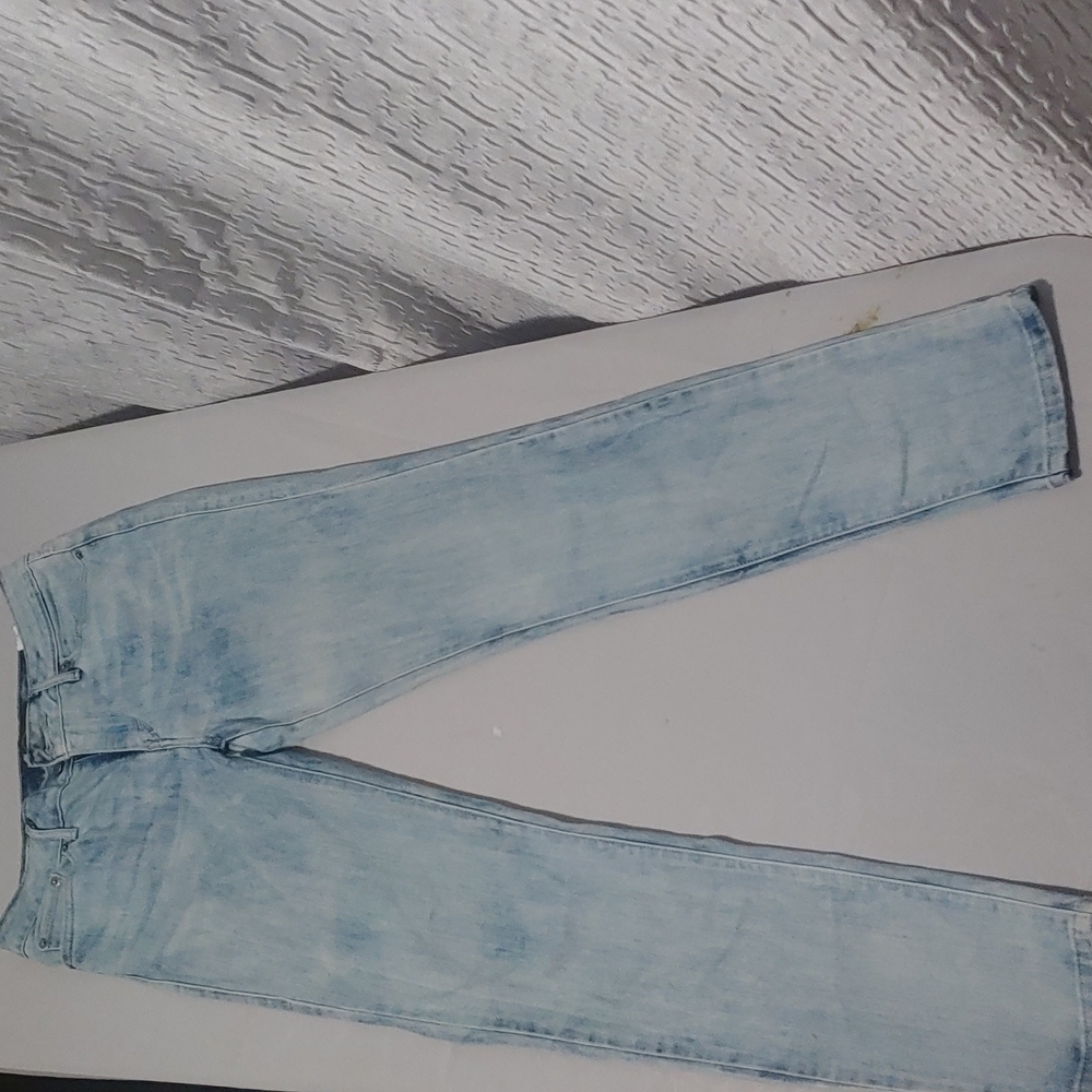 Levis Acid Wash high rise